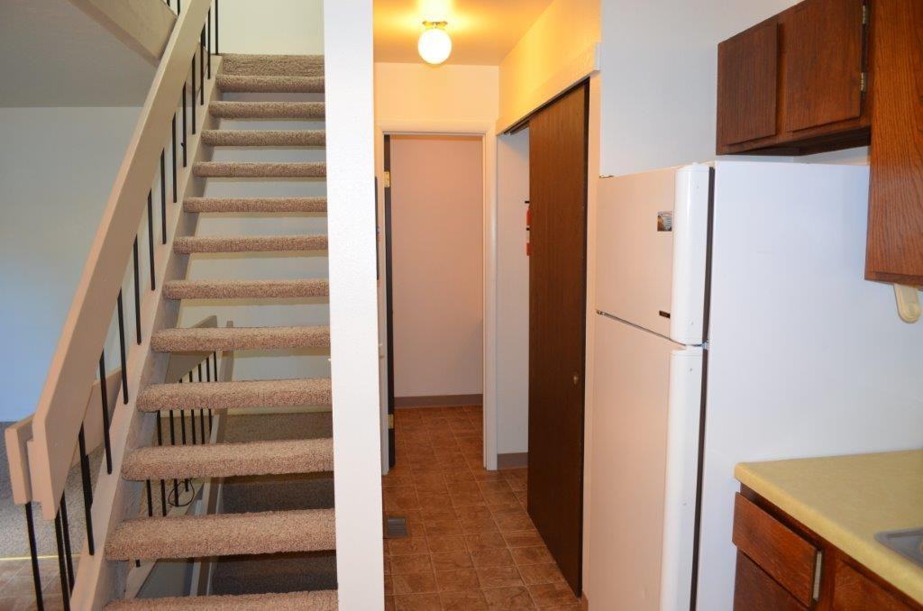 1610 Roadrunner Pl - Photo 5 of 12