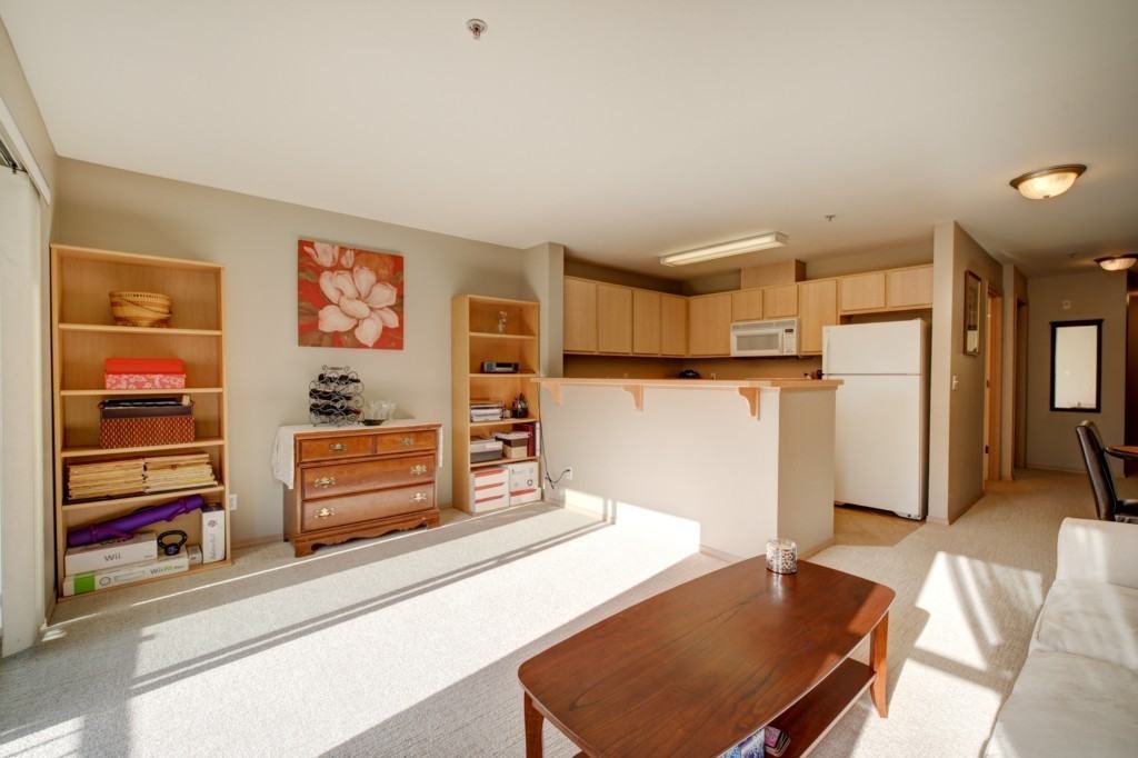 600 N 85th St #401 - Photo 5 of 16