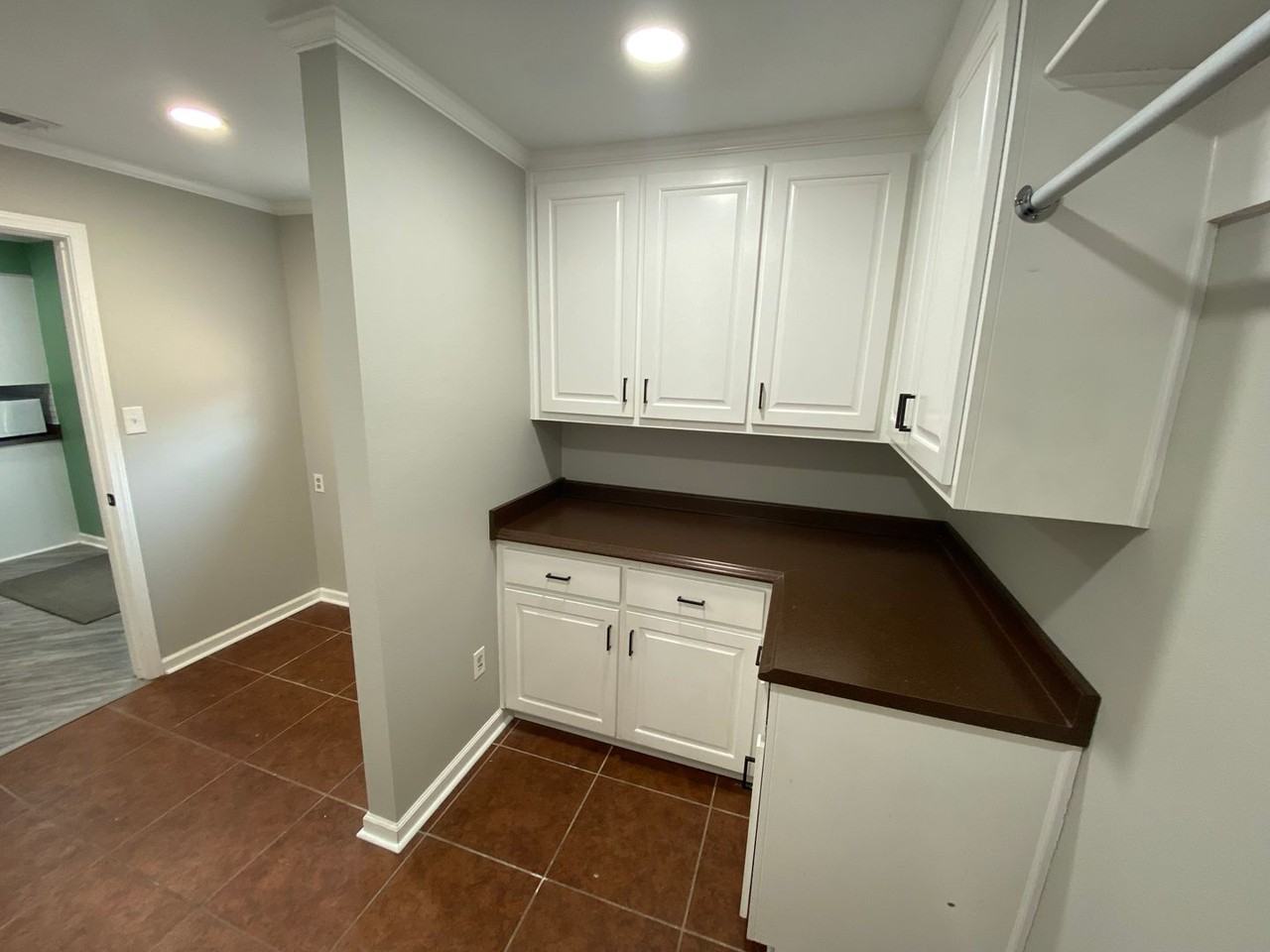 1403 Doris Dr - Photo 4 of 23