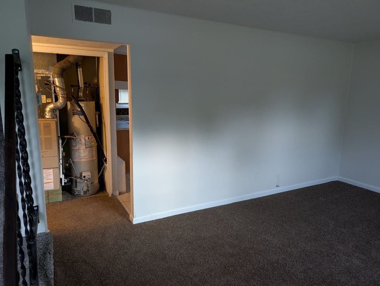 2620 Lamborne Blvd - Photo 3 of 27