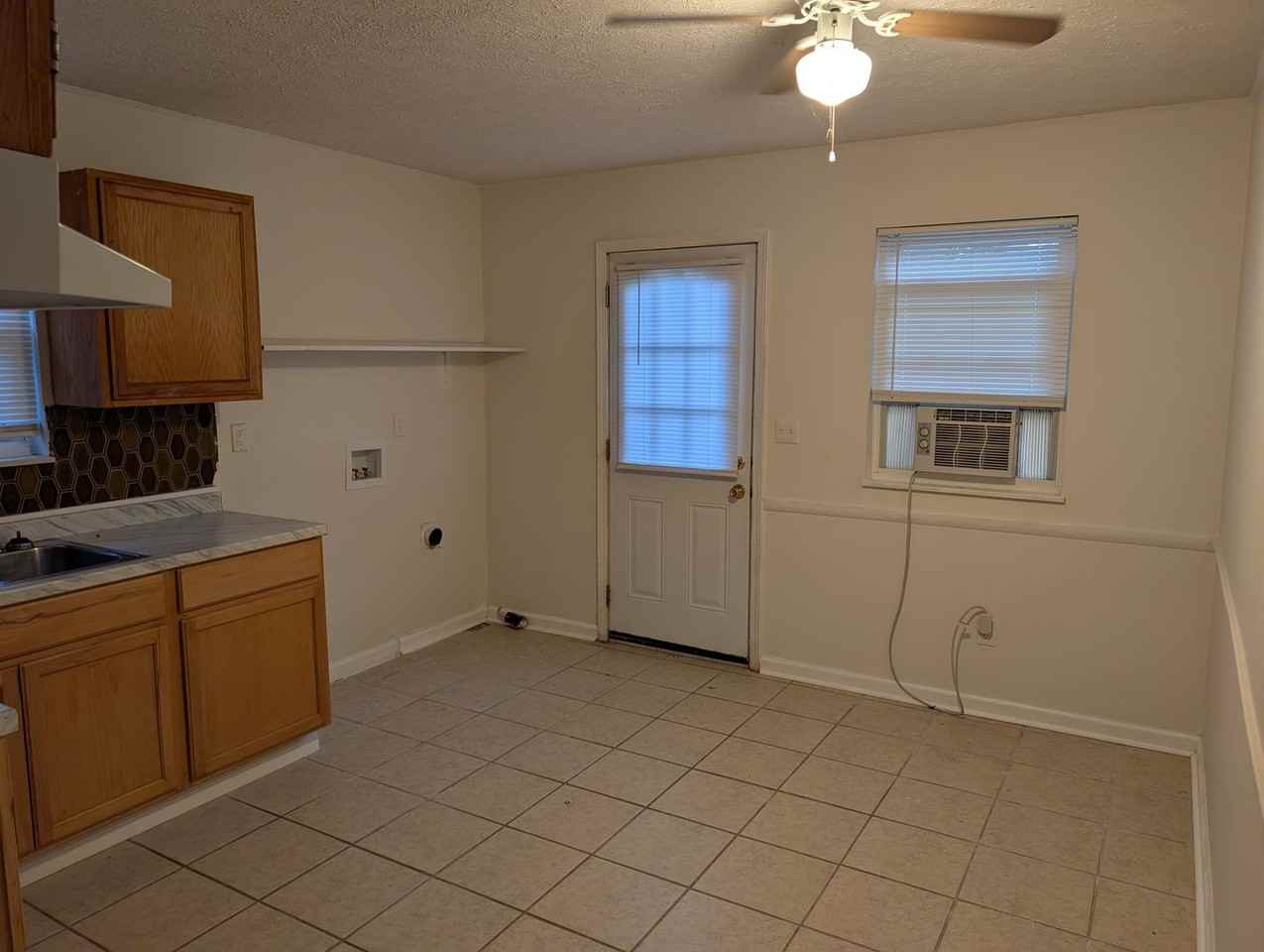2620 Lamborne Blvd - Photo 7 of 27