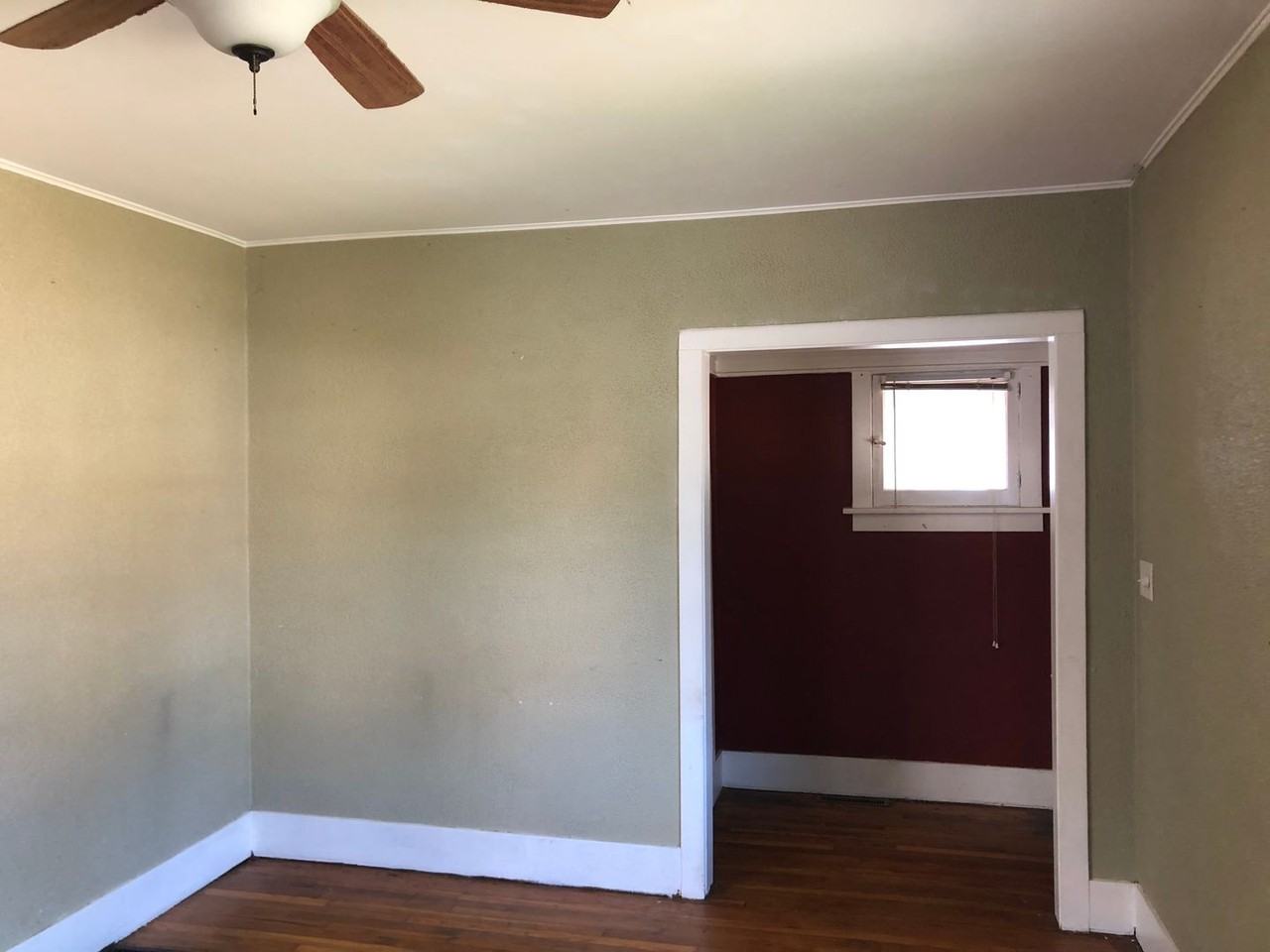 928 Benton Ave - Photo 3 of 11