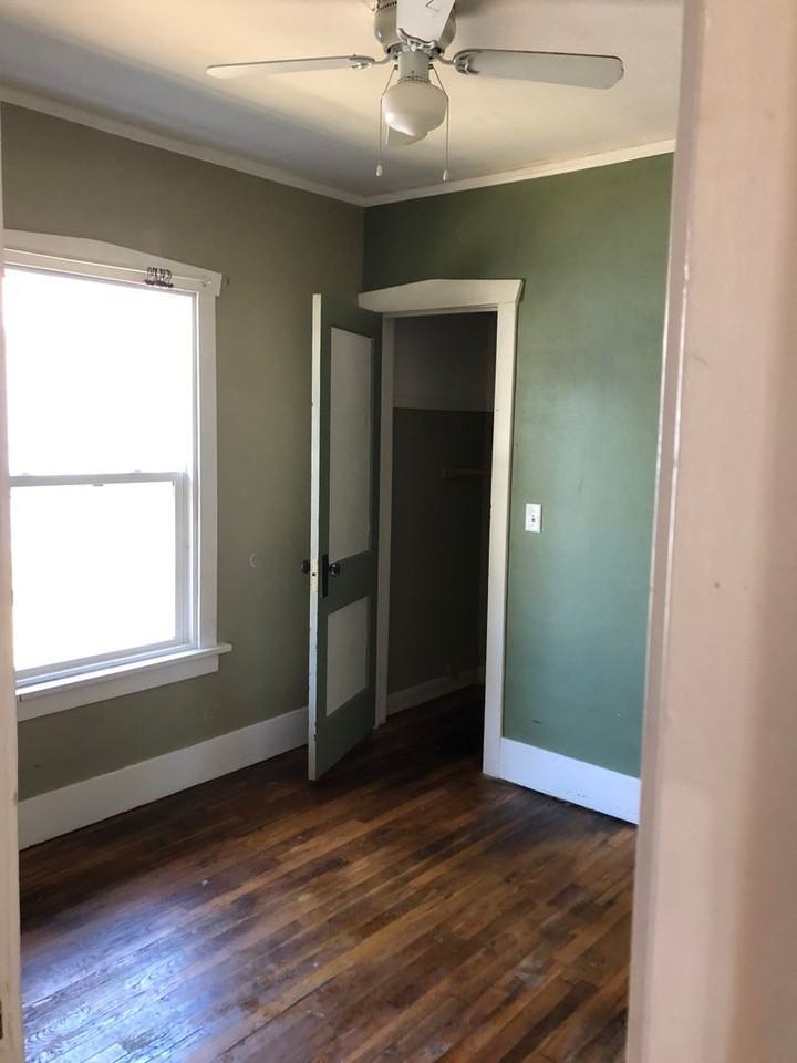 928 Benton Ave - Photo 5 of 11