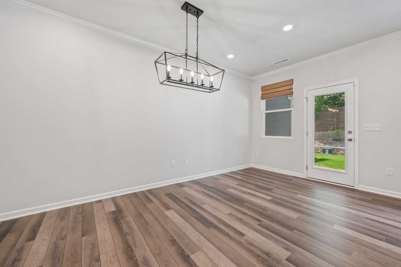 205 Millennium Dr - Photo 5 of 19