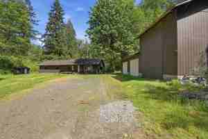 featured image of 671 671 Ragland Road-Single - Family