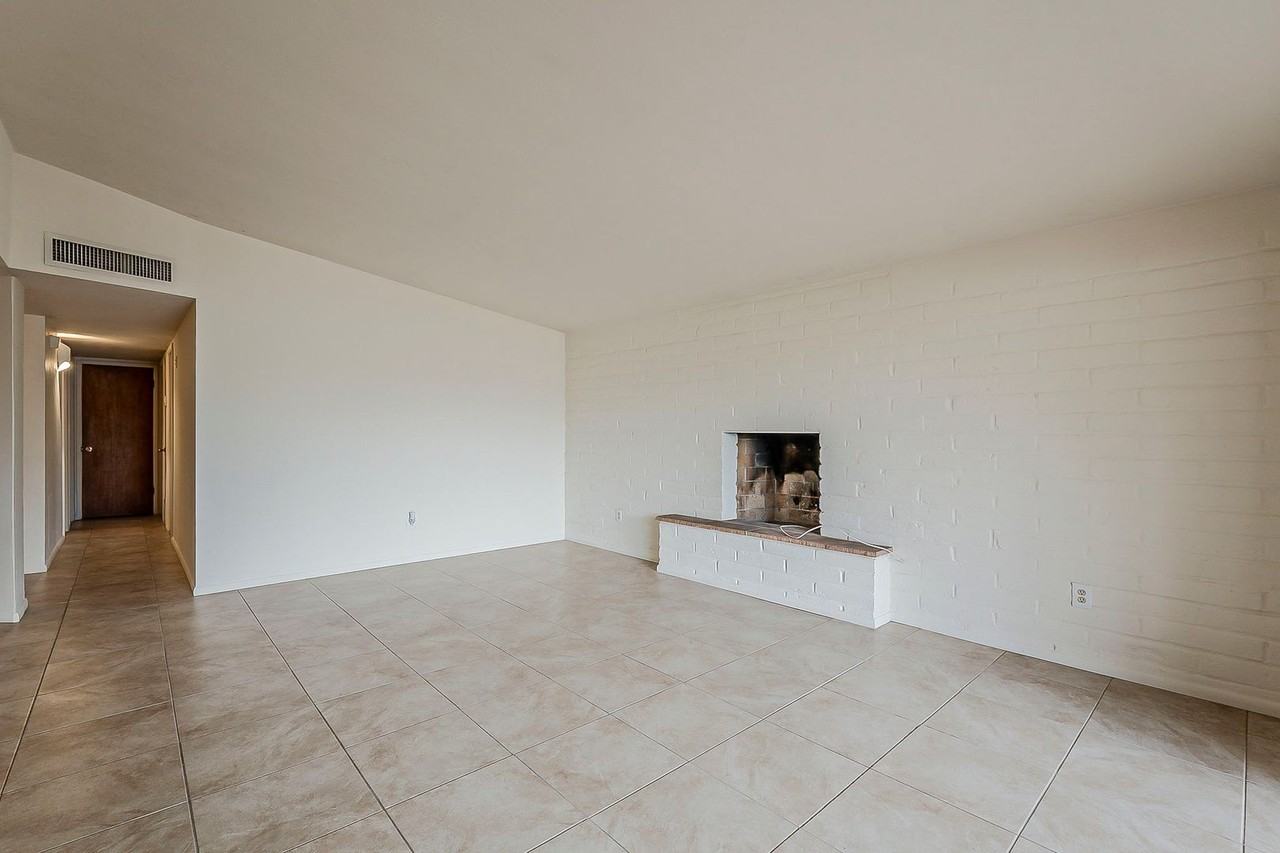 1437 E. Lester St. - Photo 3 of 50