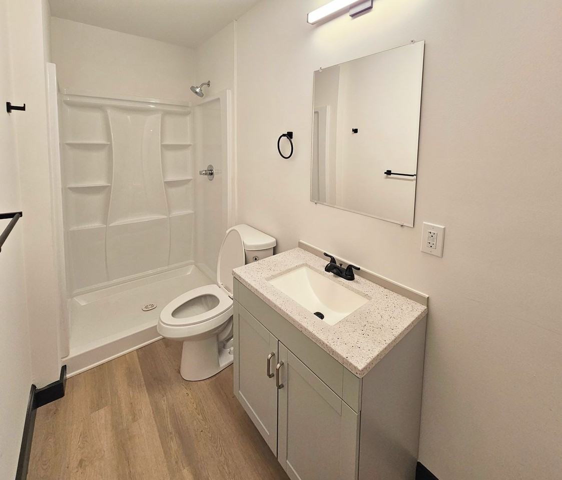 4330 Mansion Ave - Photo 3 of 16