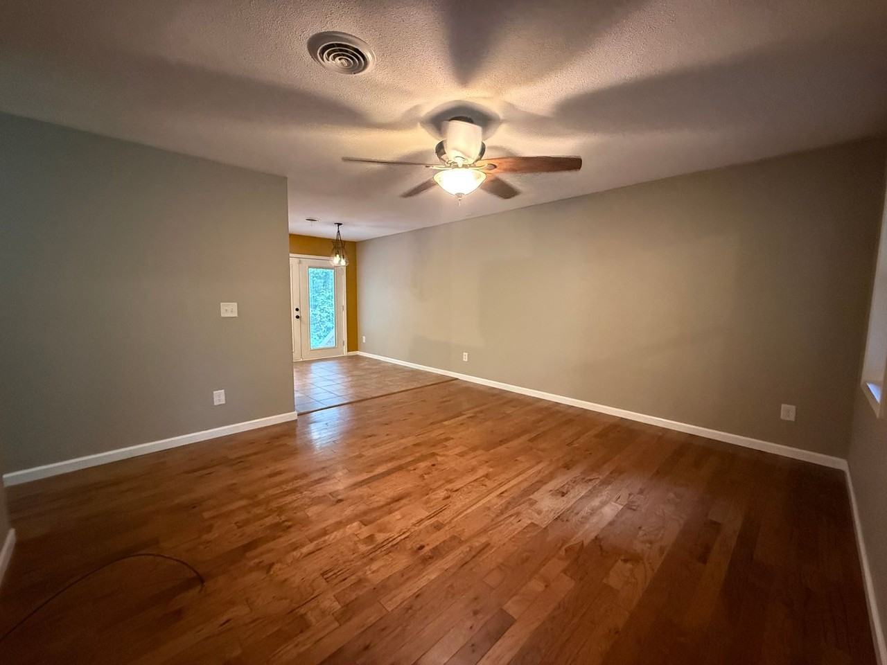 32 Brown Ln - Photo 2 of 27