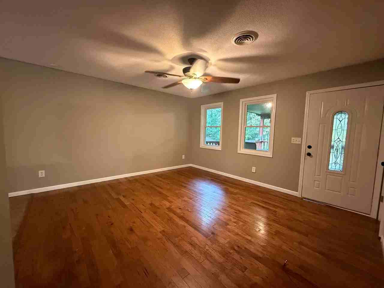32 Brown Ln - Photo 5 of 27