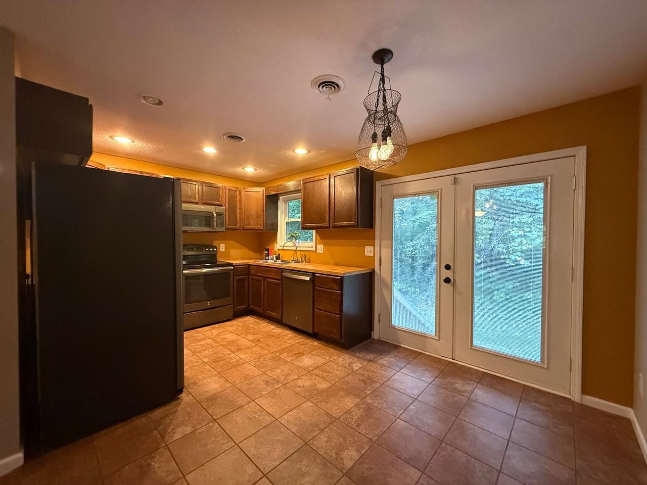 32 Brown Ln - Photo 6 of 27