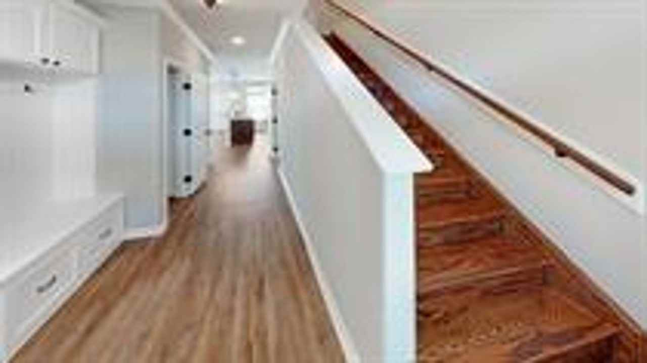 909 Montclair Avenue - Photo 7 of 13