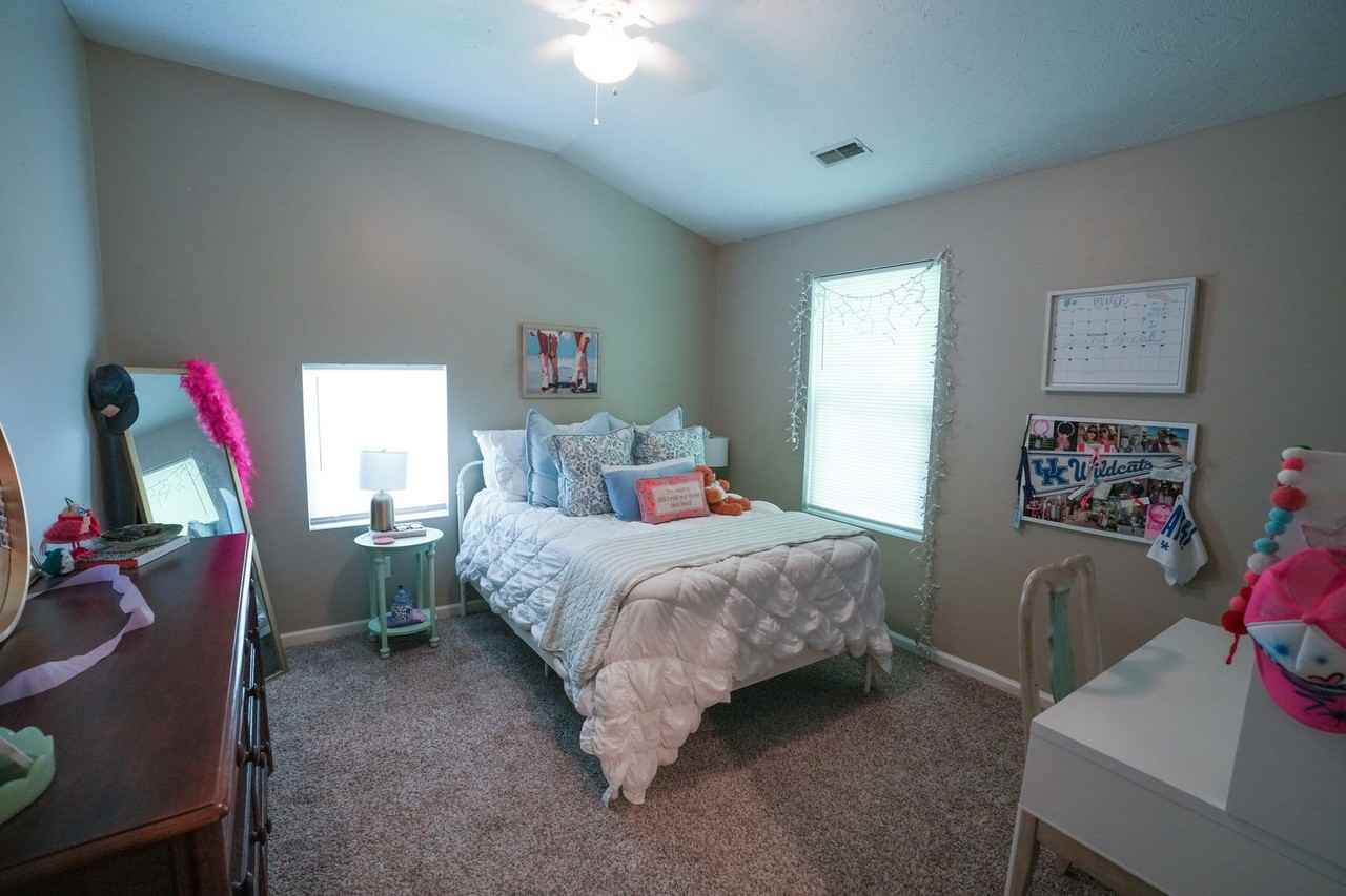 633 Golfview Dr - Photo 6 of 16