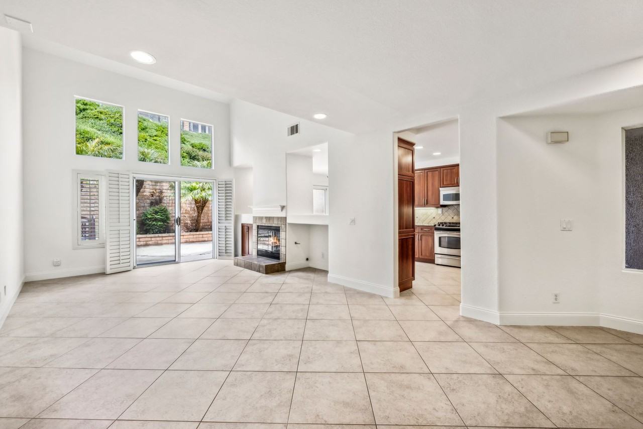 29441 Port Royal Way - Photo 4 of 27