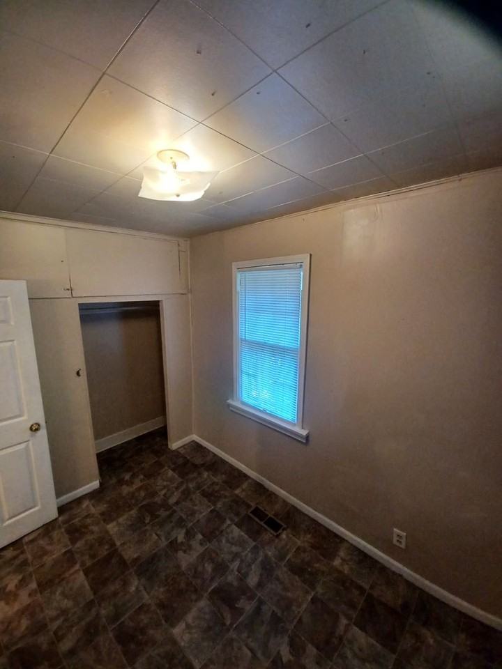1419 Nw Logan St - Photo 7 of 14