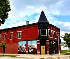 featured image of 828 Vine St