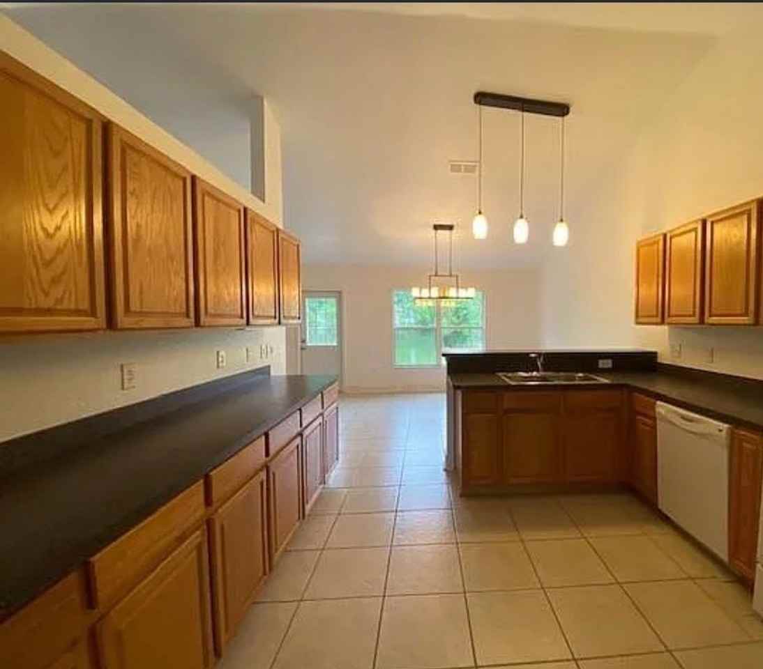 11484 Sw 51st Cir - Photo 5 of 7