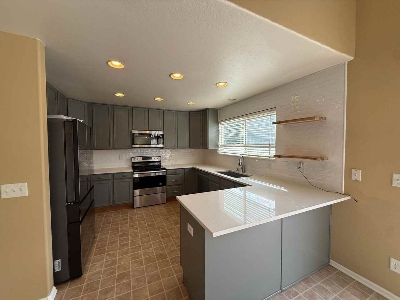 4128 Ascendant Dr - Photo 5 of 27