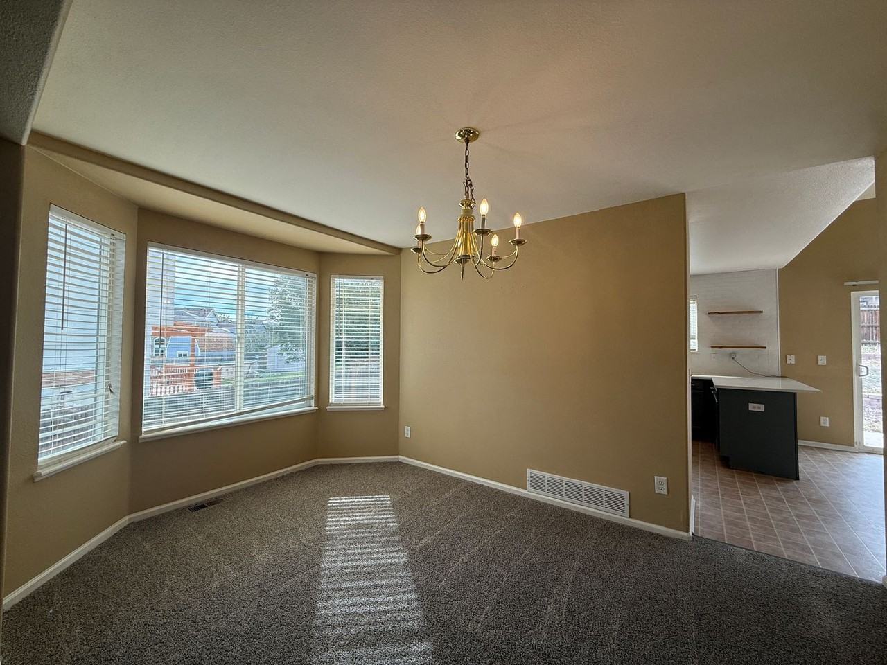 4128 Ascendant Dr - Photo 7 of 27