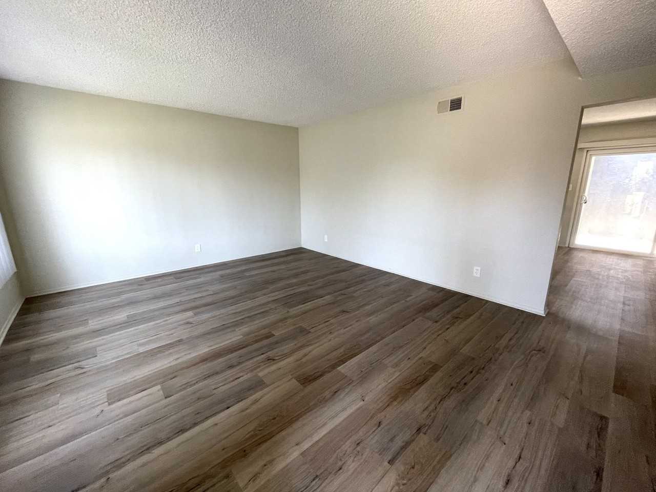 1704 Fern Ave - Photo 2 of 20