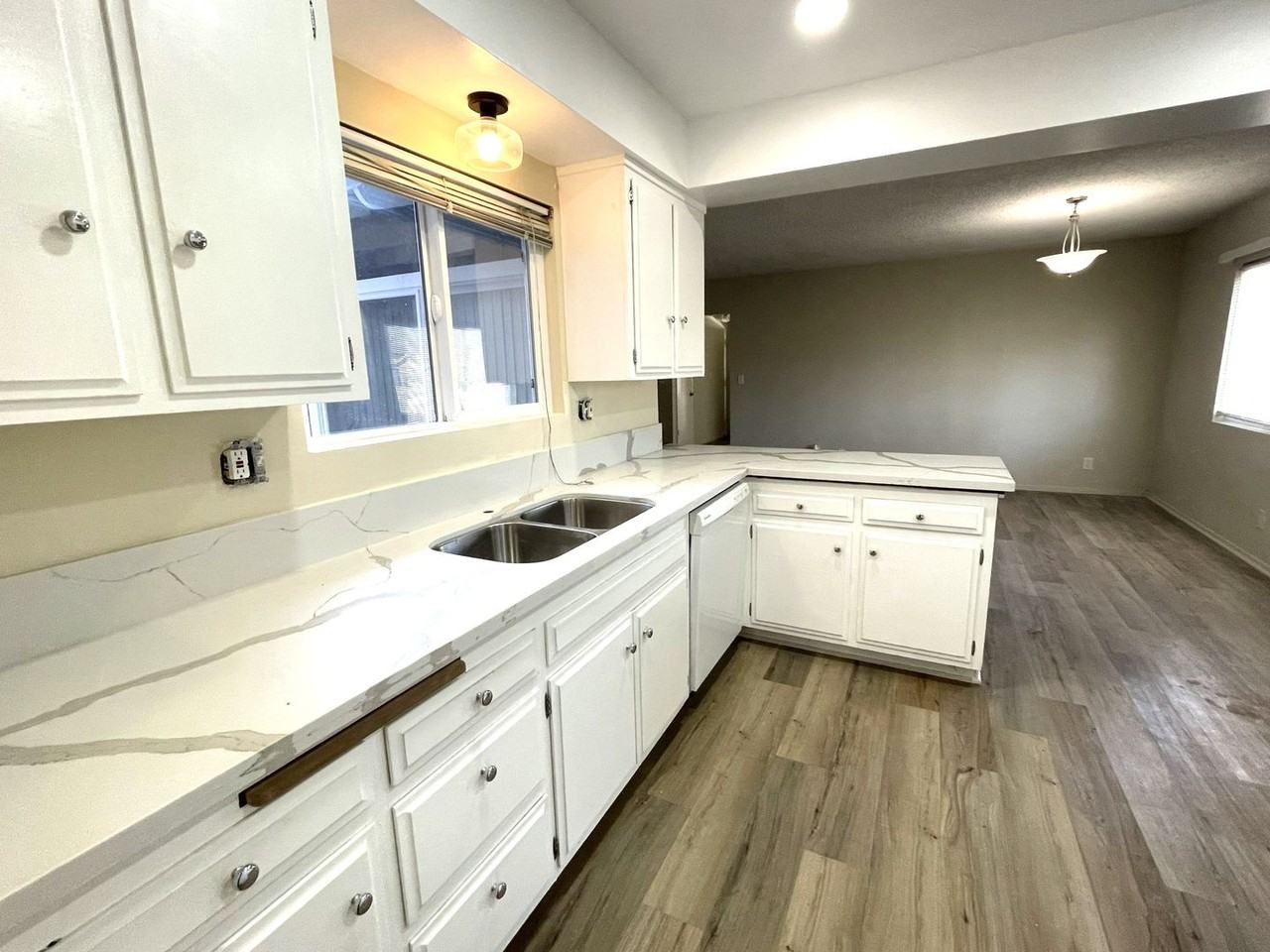 1704 Fern Ave - Photo 5 of 20