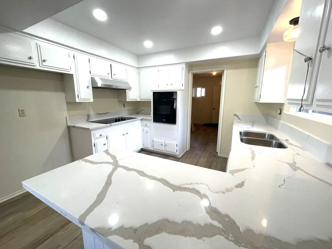 1704 Fern Ave - Photo 6 of 20