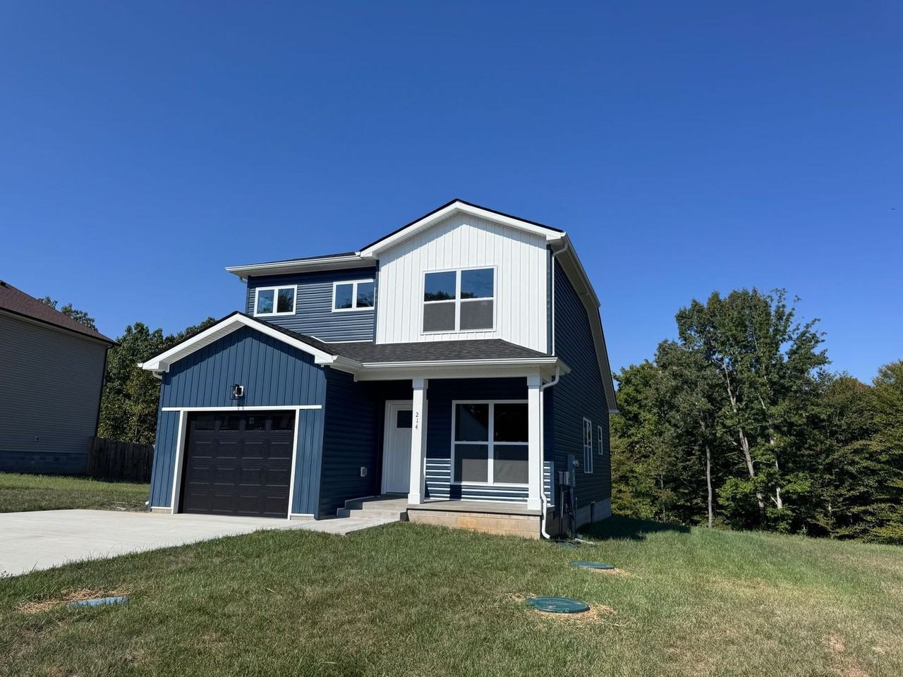 214 Wayne Hall Rd - Photo 2 of 32