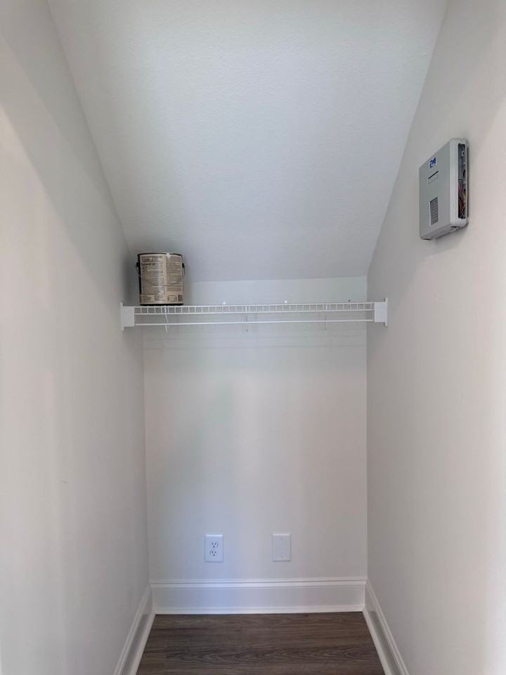 214 Wayne Hall Rd - Photo 7 of 32