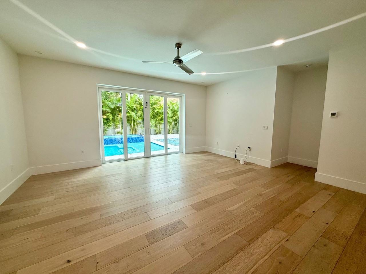 3319 S Osprey Ave - Photo 6 of 43