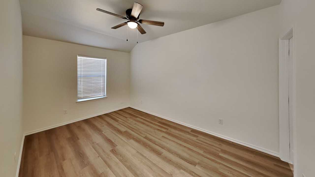 9118 9118 McLendon Court - Photo 7 of 16