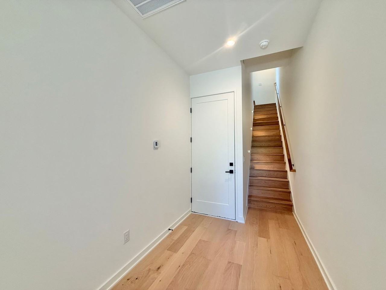 1304 Chamblee Hill Ct - Photo 3 of 24