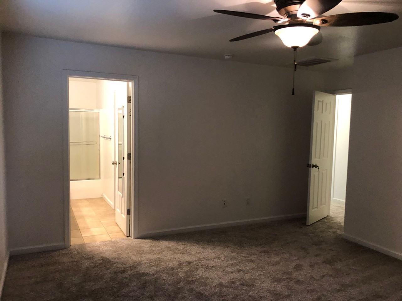 4738 W Rialto Ave - Photo 5 of 30