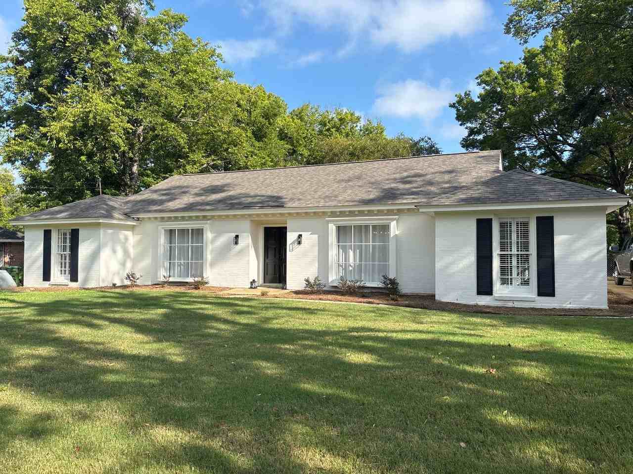3321 Ridgefield Dr - Photo 2 of 46