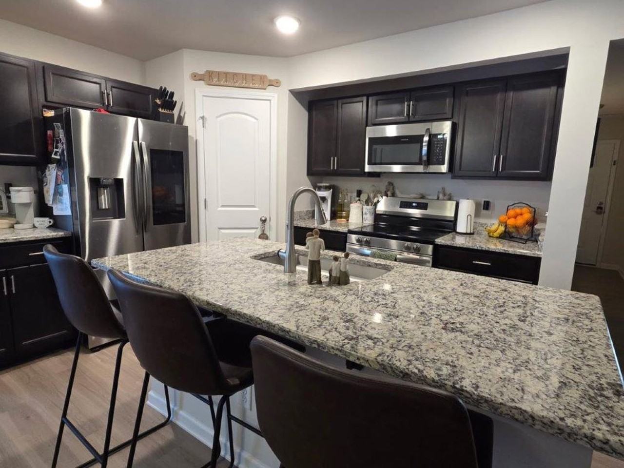 107 Streamlet Dr - Photo 3 of 12