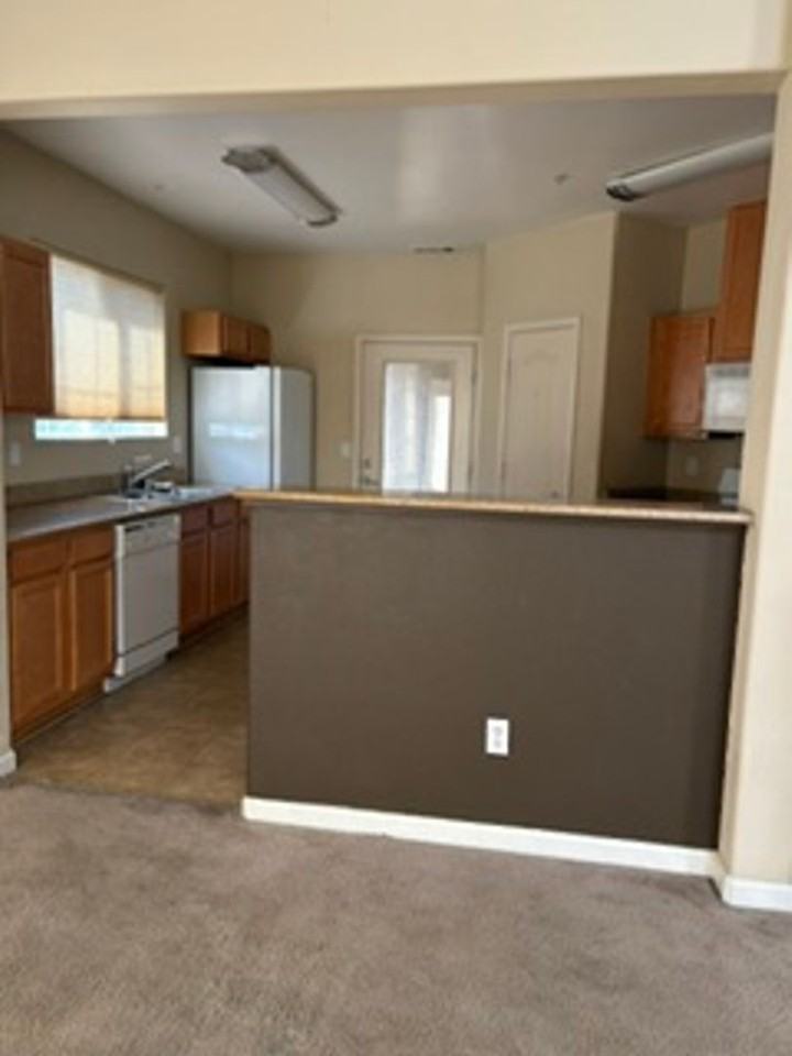 17000 Wedge Pkwy - Photo 3 of 17