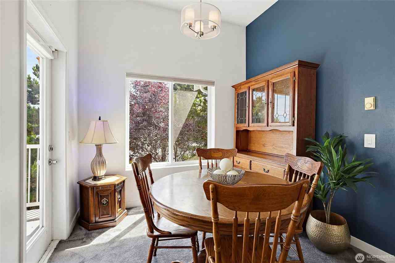 22122 41st Ave S #301 - Photo 5 of 19