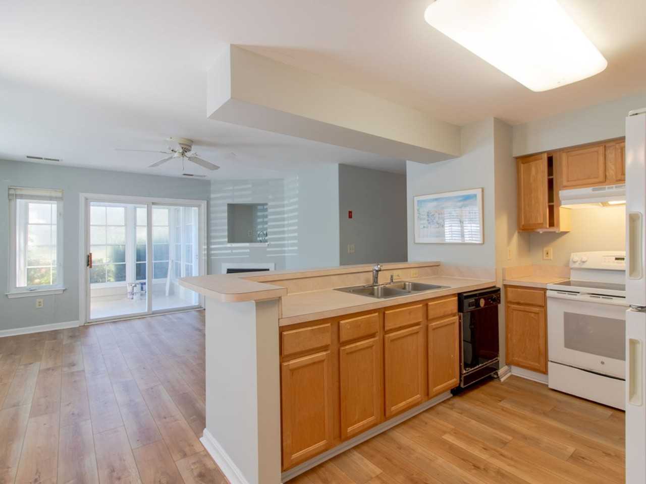 159 Lakeside Dr - Photo 5 of 21