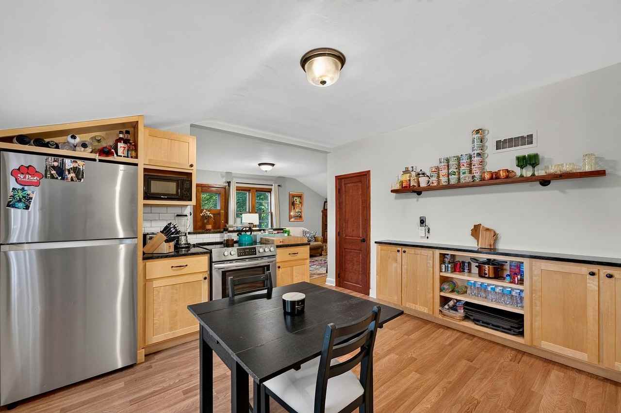1424 N 70th St - Photo 6 of 24