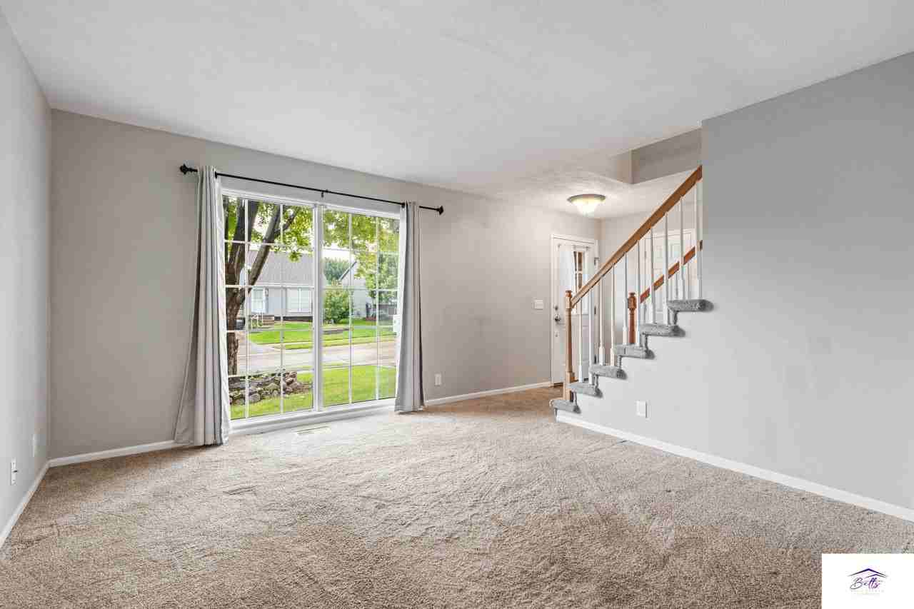 17707 Jacobs St - Photo 4 of 24