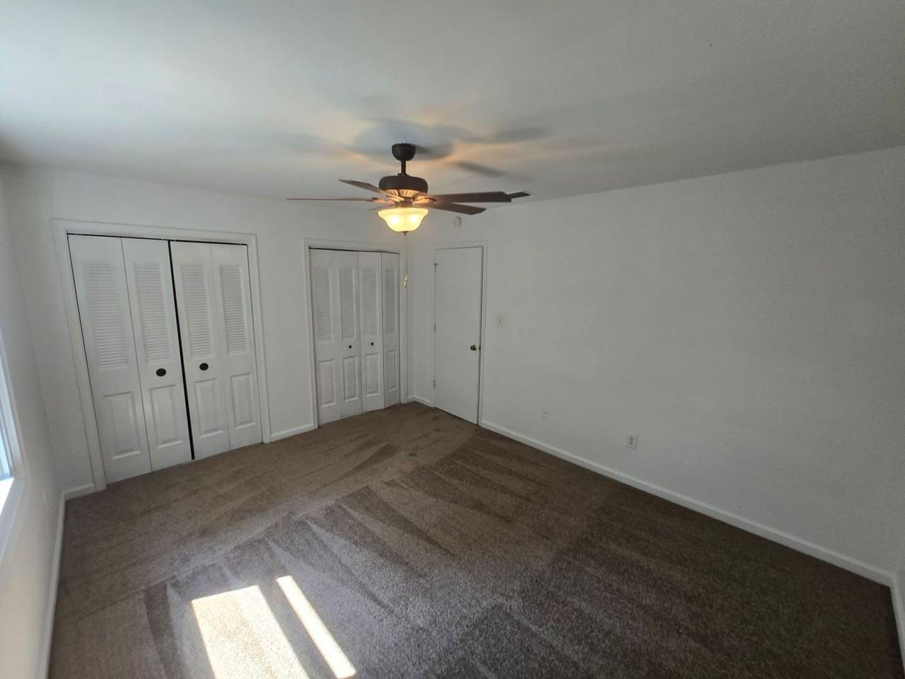6540 Commons Dr - Photo 2 of 5