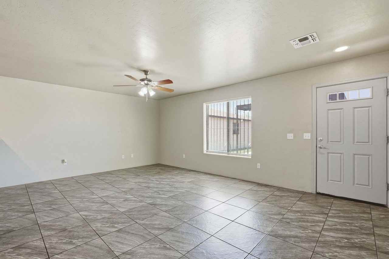 1533 E. 12th St. - Photo 2 of 50