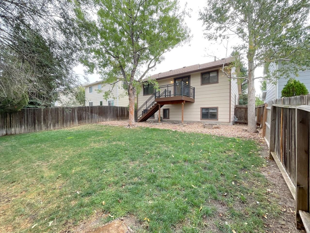 8214 Steadman Dr - Photo 6 of 35