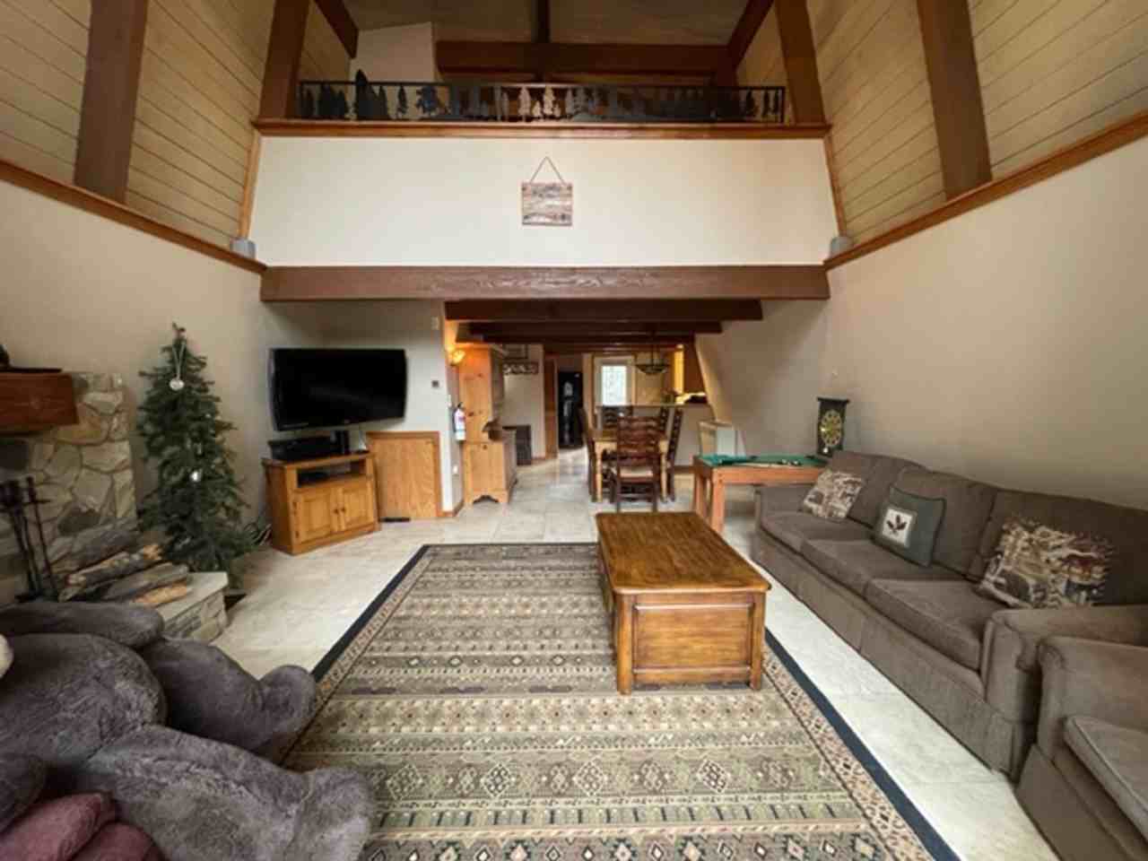 42447 Balboa Ln - Photo 2 of 11