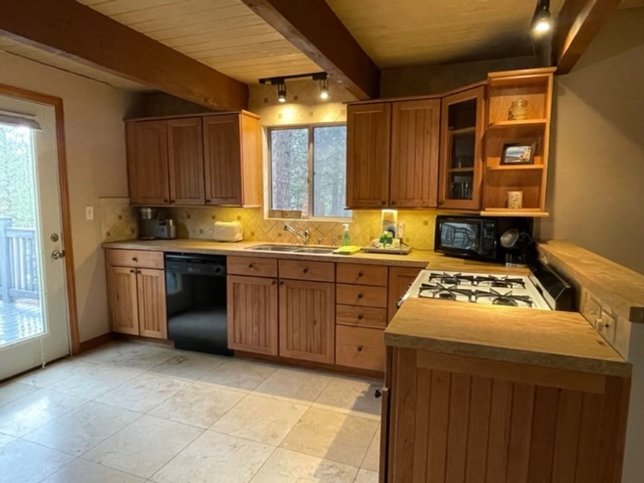 42447 Balboa Ln - Photo 3 of 11