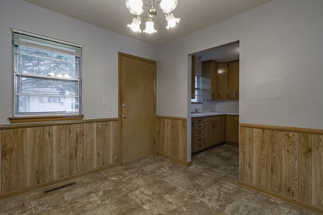 843 S Link Ave - Photo 5 of 10