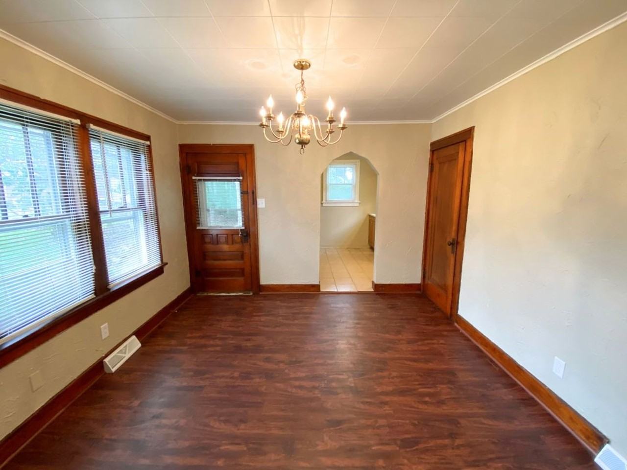 3716 State St - Photo 4 of 16