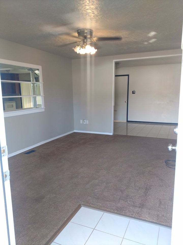 5004 S Pieper Blvd - Photo 6 of 9