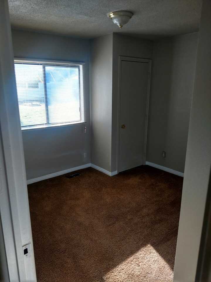 5004 S Pieper Blvd - Photo 7 of 9
