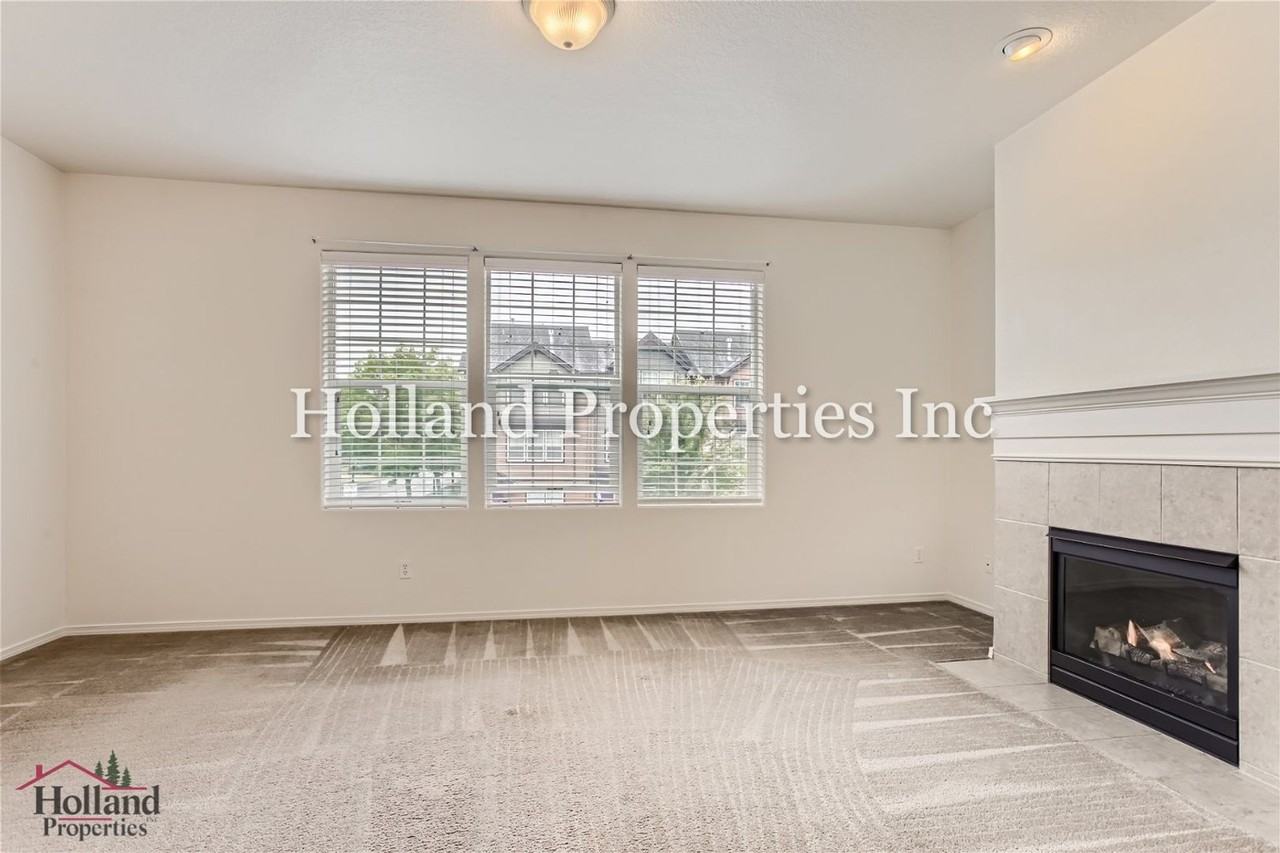 3594 Se Ironwood Ave - Photo 5 of 28