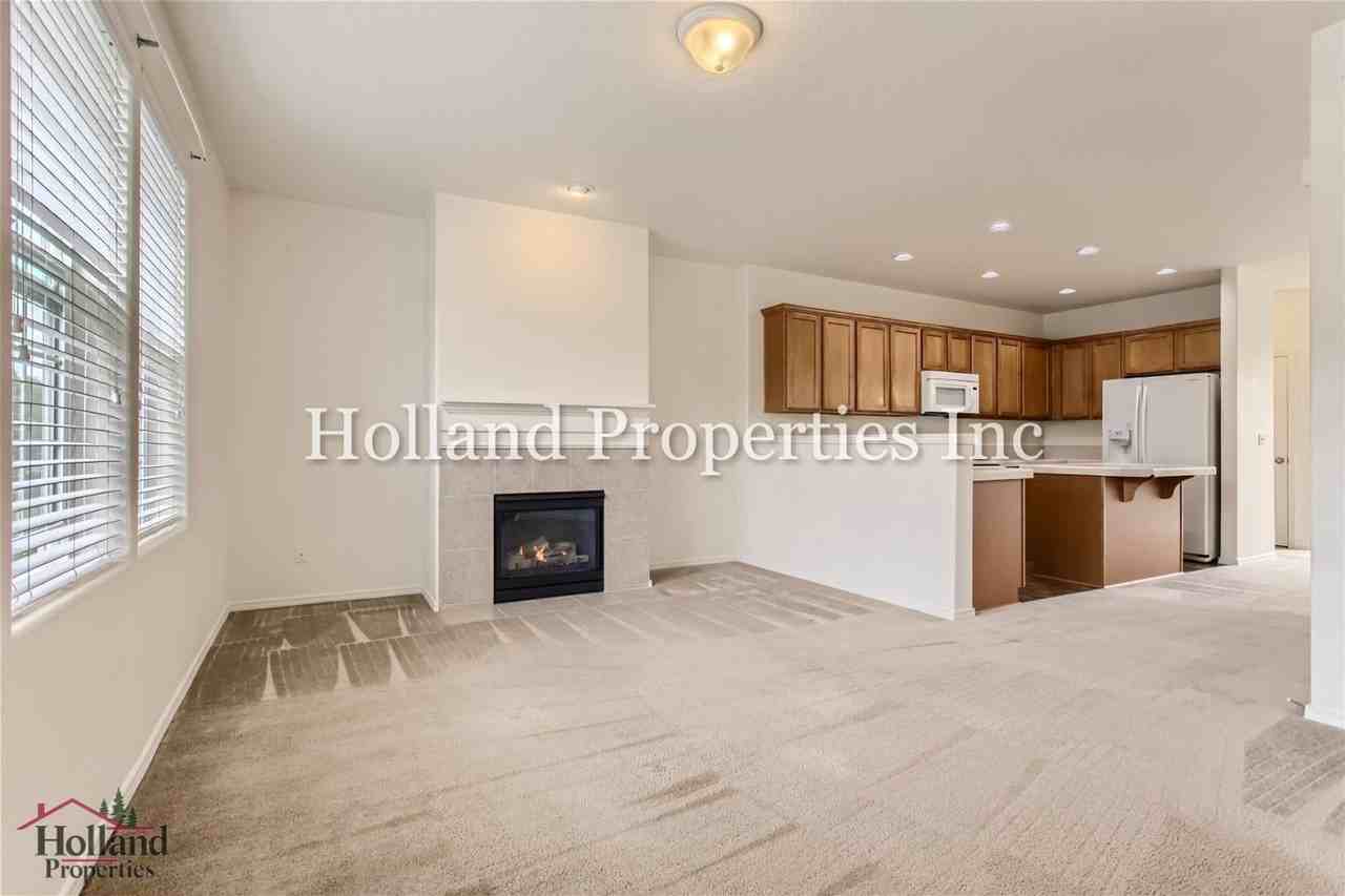 3594 Se Ironwood Ave - Photo 6 of 28