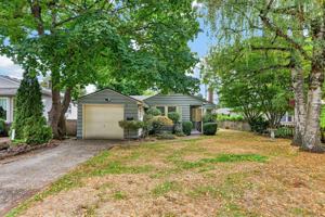 featured image of 2124 Ne 78th Ave